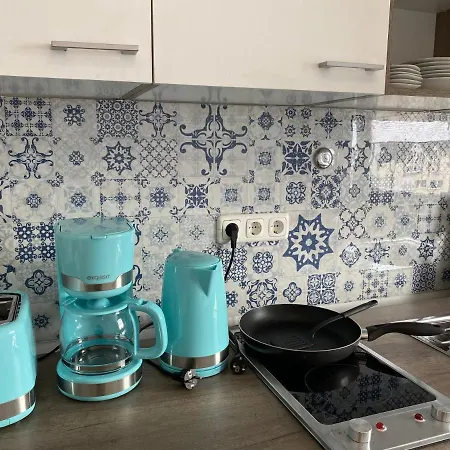 Blaue Insel Neben Hbf-duisburg * Duisburg