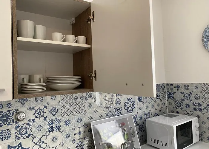 Blaue Insel Neben Hbf-duisburg * Duisburg